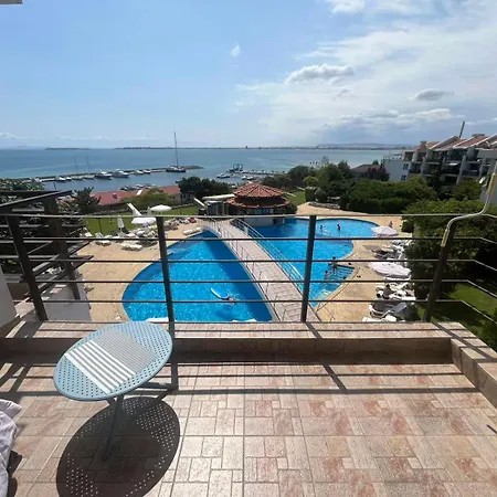 Private In Complex Diamond