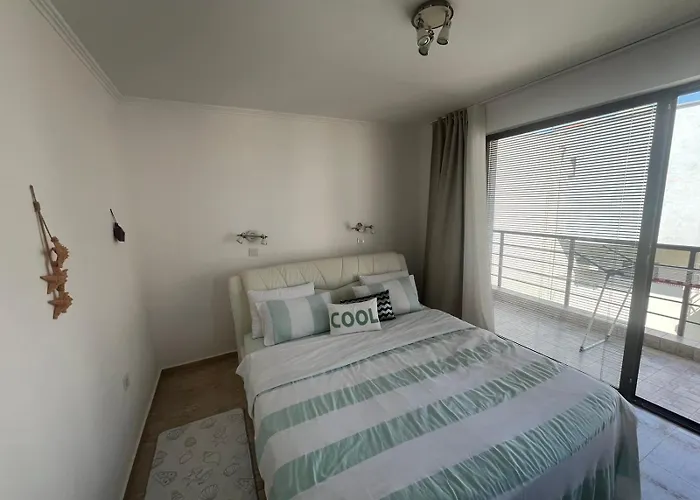 Private In Complex Diamond *